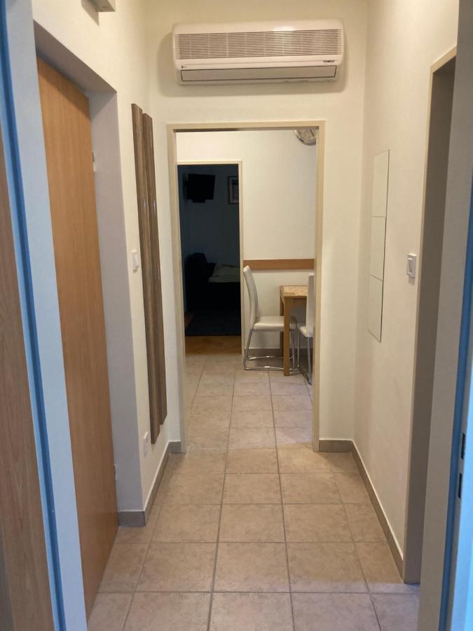 Kuenszler Apartmanhaz Zamárdi Екстериор снимка