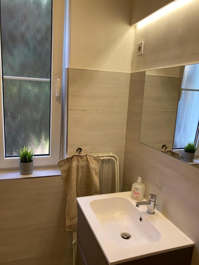 Kuenszler Apartmanhaz Apartment Zamárdi Екстериор снимка