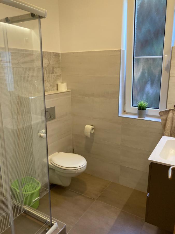 Kuenszler Apartmanhaz Zamárdi Екстериор снимка